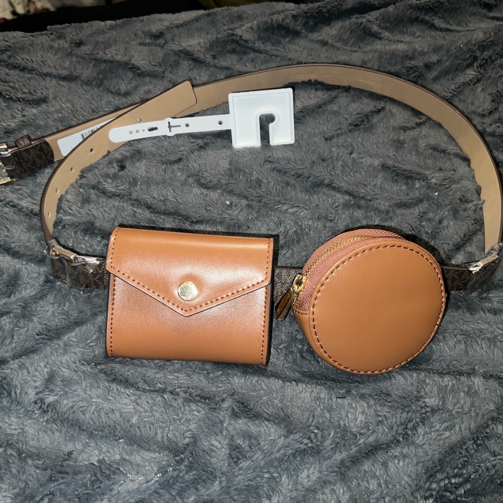 MICHAEL KORS BELT WITH CARD HOLDER AND COIN POUCH SIZE XL